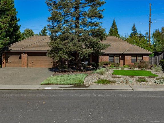 3rd image of 909 El Rancho Ct