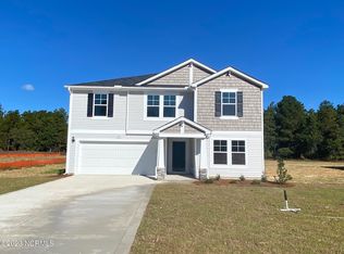 199 Walters Run Dr, Raeford, NC 28376