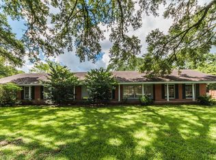 304 Leonpacher Rd, Lafayette, LA 70508
