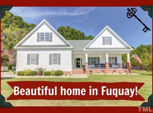 119 Twin Fields Dr, Fuquay Varina, NC 27526