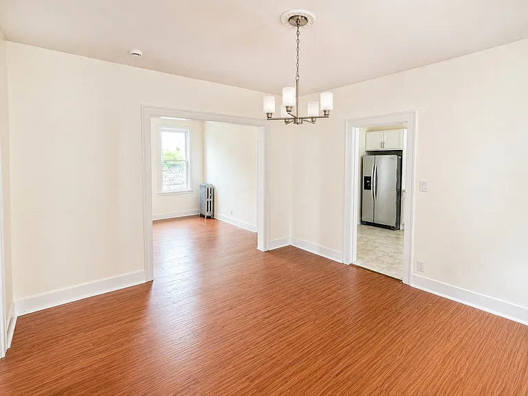 137 Hammond Ave #4 — Photo 22