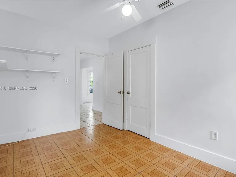 1243 SW 3rd St — Photo 6