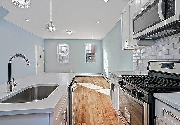 5th image of 18-37 26th Ave #2