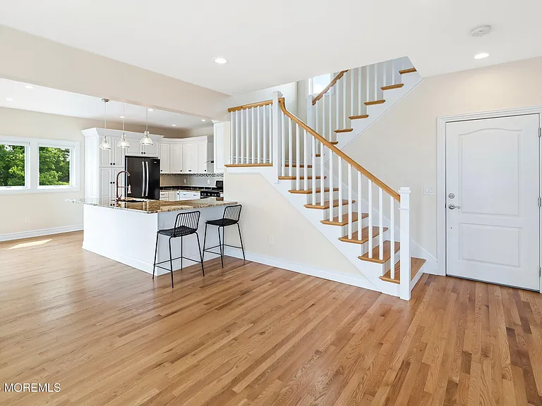 3 Grant Ave — Photo 25
