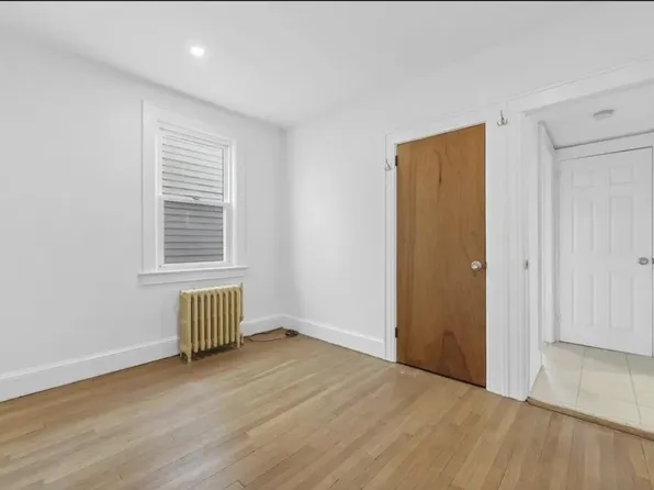 838 Roosevelt Avenue image 15 of 15