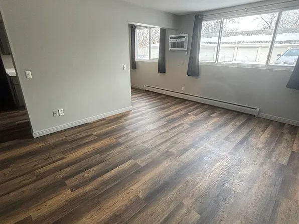 5910 W Broadway Ave #3, Minneapolis, MN 55428