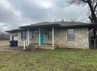 1900 Carlisle Rd, The Village, OK 73120