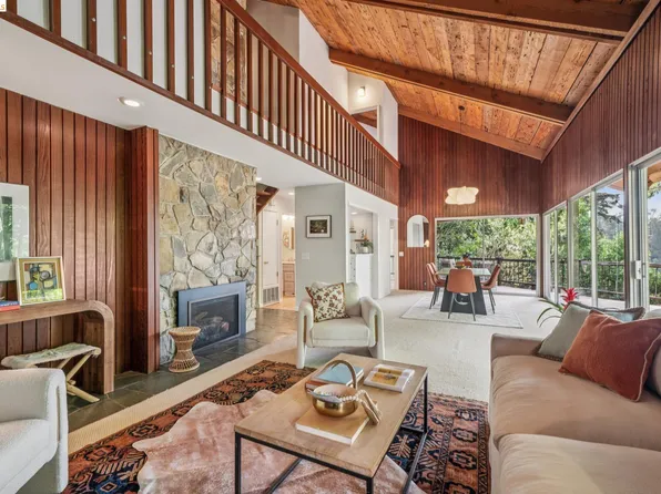 2835 Morley Dr, Oakland, CA 94611