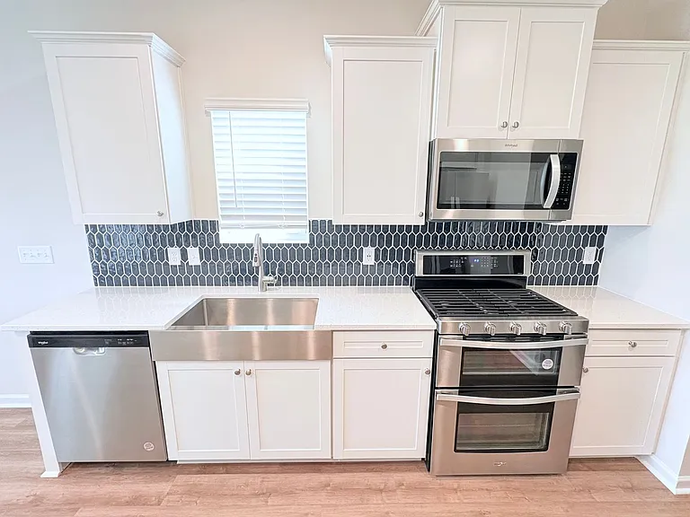 101 Brown Cir — Photo 11