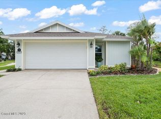 527 Oak Mont Pl, Melbourne, FL 32940