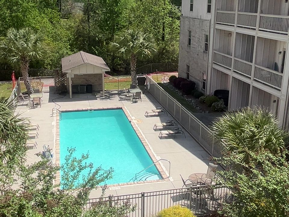 1st image of 119 Covil Ave