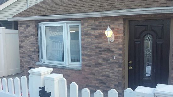 2nd image of 60 Florence. Ave