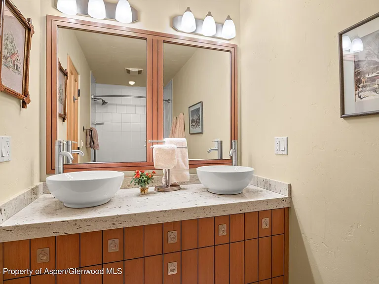31 Primrose Rd — Photo 18