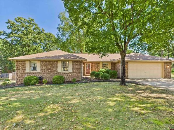 1805 Ashbriar Dr, Mountain Home, AR 72653