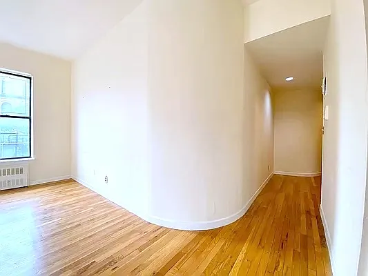 Rented by Manhattan Spaces | media 13