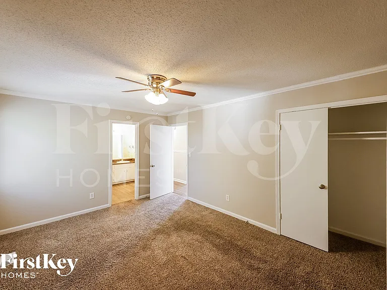 634 14th Ave NW — Photo 9