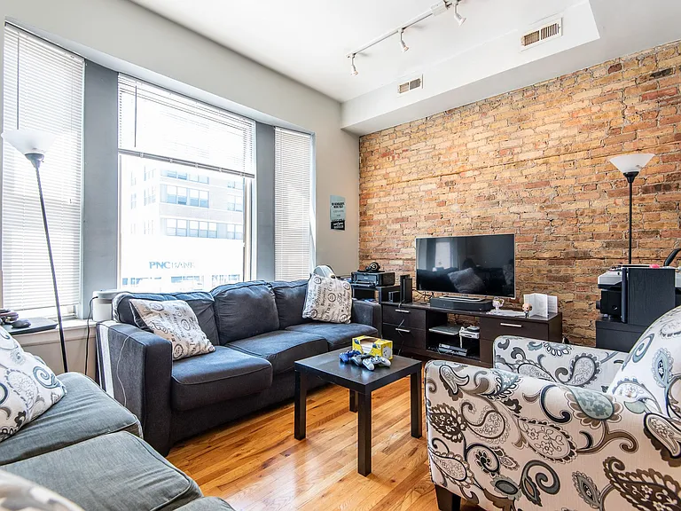 4403 N Broadway St #2 — Photo 3