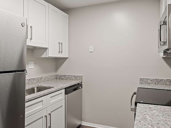2nd image of 86 Heritage Way NE #Fp6327