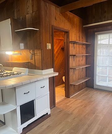 2nd image of 238 6th Ave #3