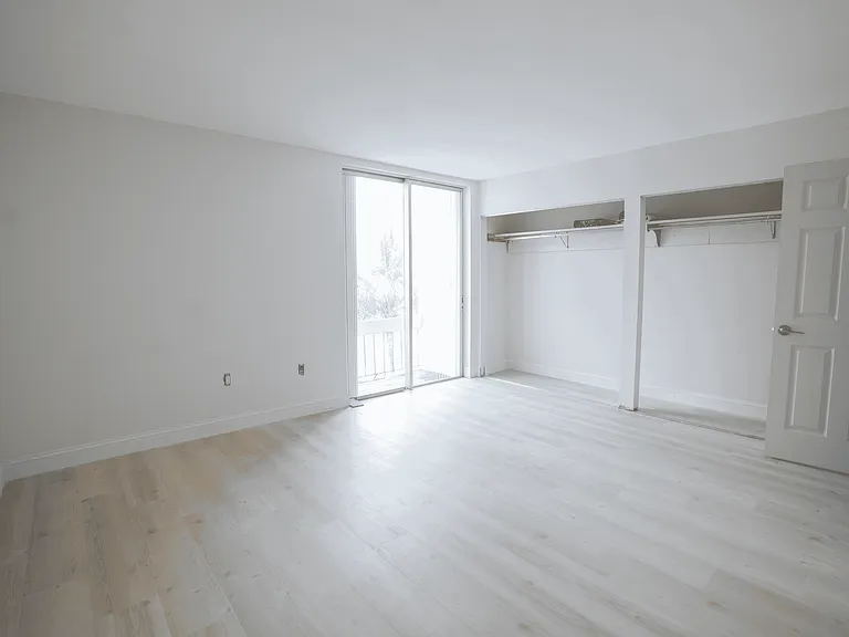 500 NW 107th Ave #8 — Photo 14