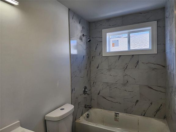 5th image of 47 Rill St