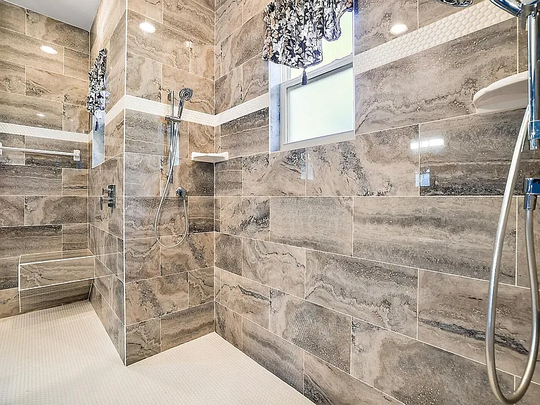 4562 SE 136th Ln — Photo 11