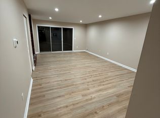 100 Shawnee Pl, Absecon, NJ 08205