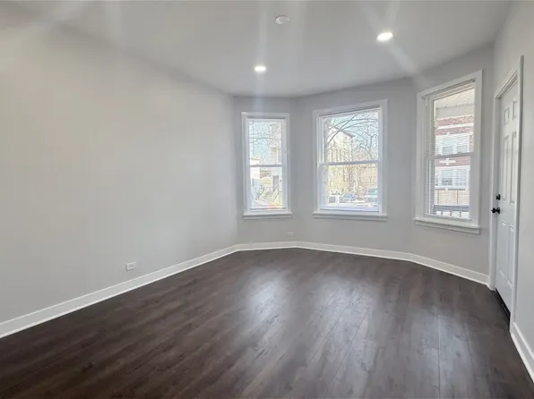 532 N Lawler Ave, Chicago, IL
