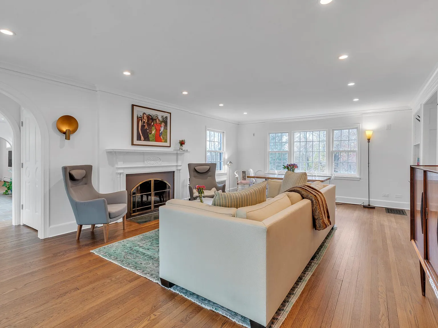 1037 Sunset Rd — Photo 4