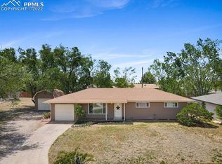 1017 Grand Blvd, Colorado Springs, CO 80911