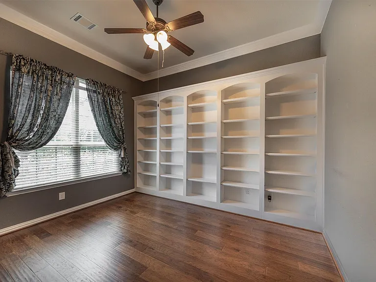 10406 Mossback Pine Rd — Photo 37
