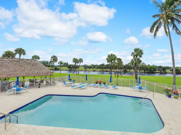 336 Golfview Road #215, North Palm Beach, FL 33408
