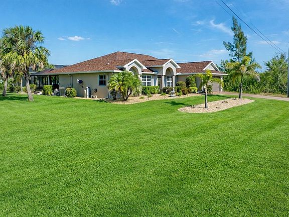 3rd image of 8251 ARLEWOOD CIRCLE