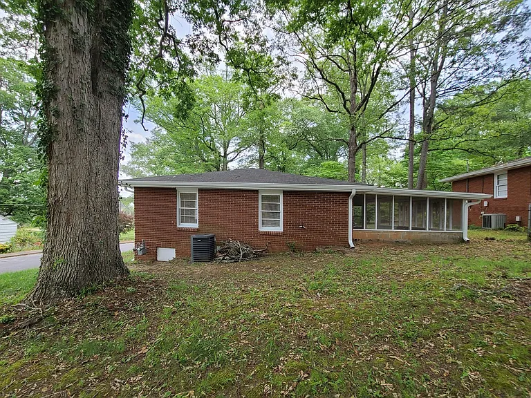 3225 Forrest Hills Dr — Photo 45