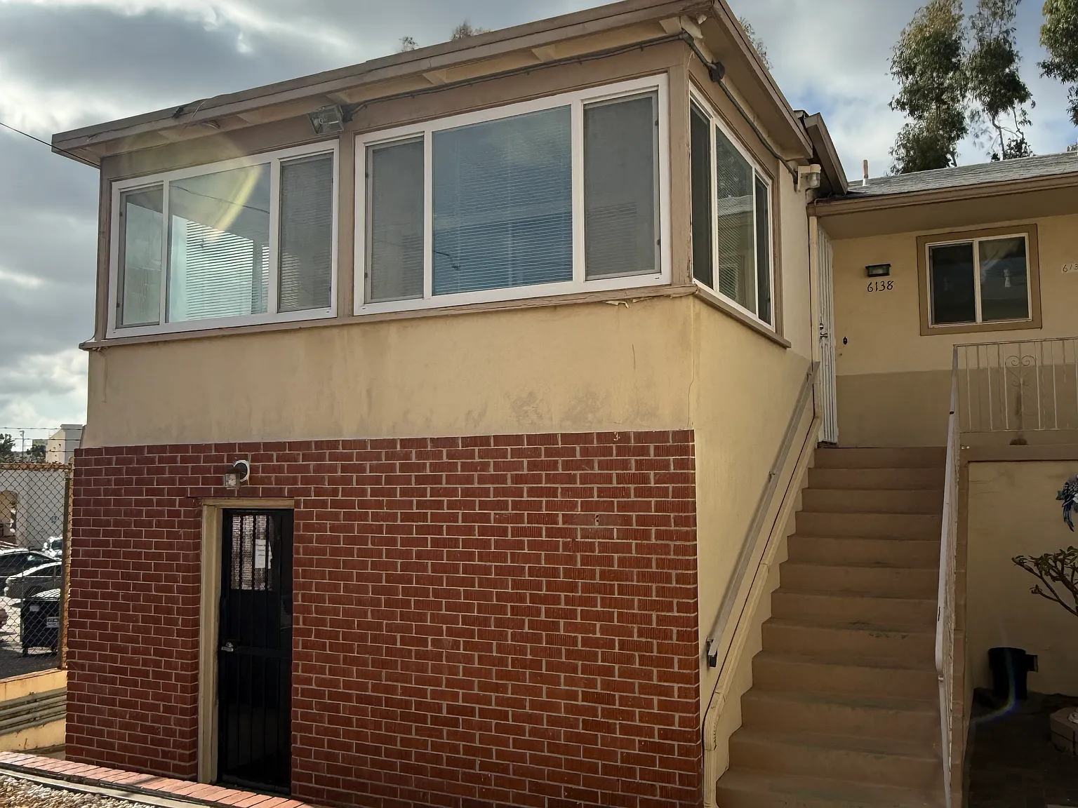 2 bed, 900 sqft, $2,750 — Photo 2