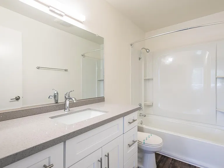 Scripps Landing Apartment Homes — Photo 18