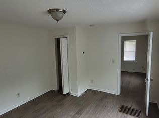 1544 McConnell Rd, Greensboro, NC 27401