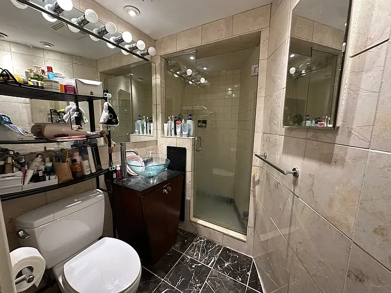 7 Braemore Rd #8 — Photo 7