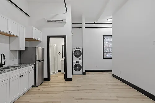 Floor plan 2 BR/1 BA
