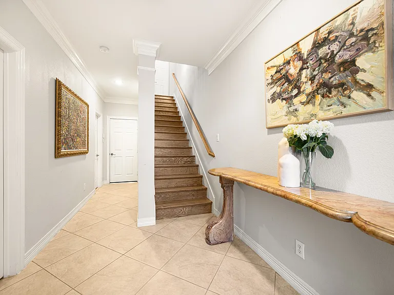 3610 Gillespie St #6 — Photo 14
