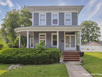 411 N Madison St, Woodstock, IL, 60098