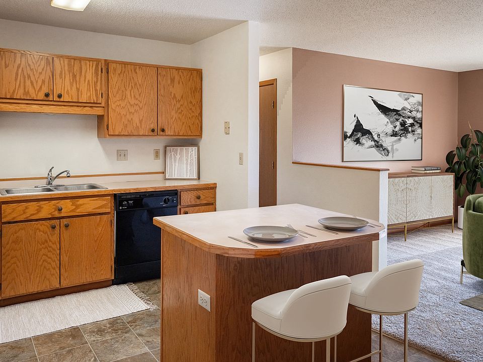 Fargo, ND Hunters Run 2 Apartments | Kitchen