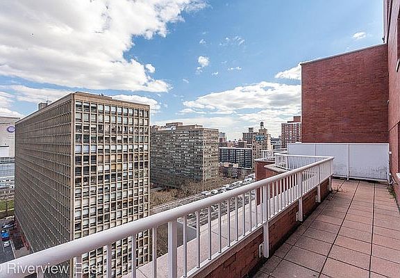 5th image of 251 E 32nd St #20C