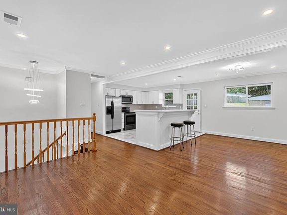 4th image of 3515 Lumar Dr