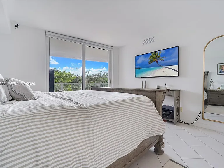 4250 Biscayne Blvd #301 — Photo 9