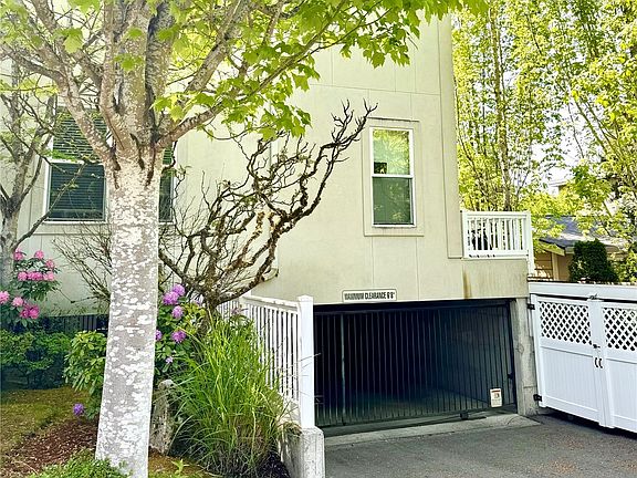 4th image of 820 2nd Avenue #102
