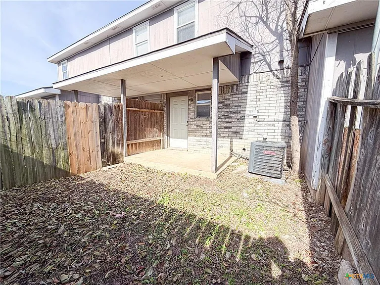 4305 Shawn Dr #C — Photo 11