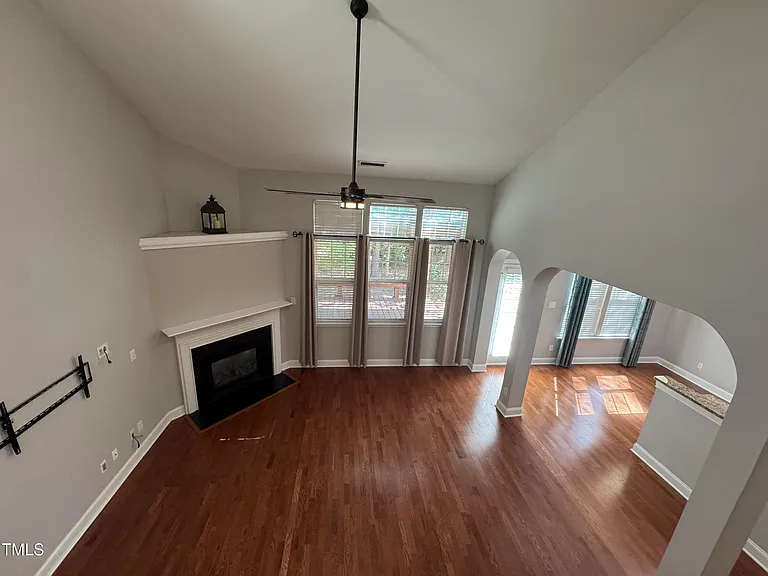 306 Meeting Hall Dr — Photo 8