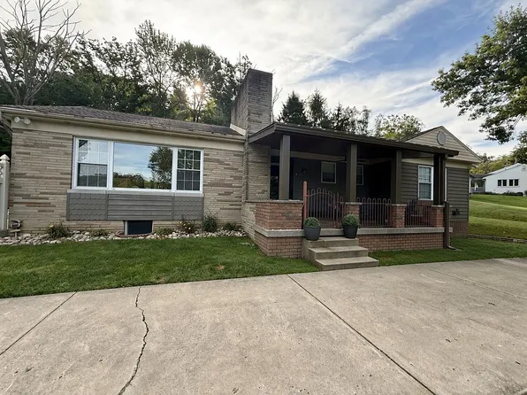 82 Cloverfields, Wheeling, WV 26003