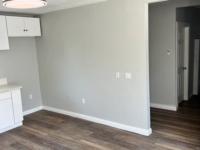 1822 E Pine St — Photo 3
